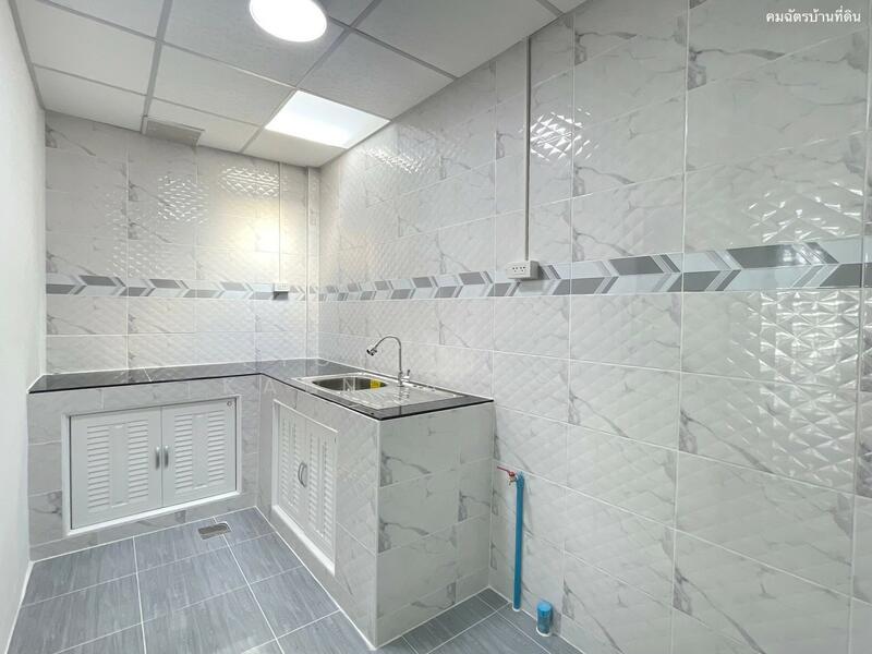 ทาว์นเฮ้าส์ 2 ชั้น เทพกุญชร 37 ต.คลองหนึ่ง อ.คลองหลวง ปทุมธานี, ปทุมธานี, คลองหนึ่ง, คลองหลวง, ปทุมธานี, 72 ตร.ม., ทาวน์เฮ้าส์ ขาย, โดย Pichitchai Kaensaksiri, 11523409 - DDproperty.com