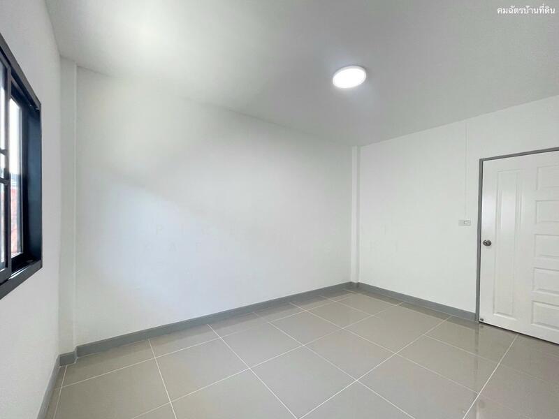 ทาว์นเฮ้าส์ 2 ชั้น เทพกุญชร 37 ต.คลองหนึ่ง อ.คลองหลวง ปทุมธานี, ปทุมธานี, คลองหนึ่ง, คลองหลวง, ปทุมธานี, 72 ตร.ม., ทาวน์เฮ้าส์ ขาย, โดย Pichitchai Kaensaksiri, 11523409 - DDproperty.com