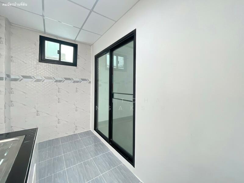 ทาว์นเฮ้าส์ 2 ชั้น เทพกุญชร 37 ต.คลองหนึ่ง อ.คลองหลวง ปทุมธานี, ปทุมธานี, คลองหนึ่ง, คลองหลวง, ปทุมธานี, 72 ตร.ม., ทาวน์เฮ้าส์ ขาย, โดย Pichitchai Kaensaksiri, 11523409 - DDproperty.com