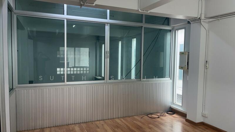 For Rent - Commercial Building at AyaraFruit Market, Pathum Thani
