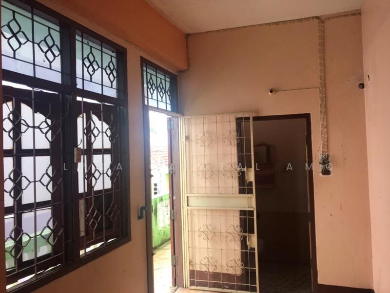 Sale 2-ST Commercial Building L4_1_0255_G01, Uthai Thani, 54/30-31 อุทัยธานี-หนองฉาง (333), Tha Po, Nong Khayang, Uthai Thani, , 455 sqm, Shophouse For Sale, by วารุณี จำรูญนุรักษ์, 11524803 - DDproperty.com