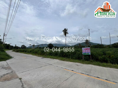ขาย - ที่ดินเปล่าใกล้โรงเรียนหนองรีมงคลสุขสวัสดิ์ อำเภอเมือง ชลบุรี เนื้อที่ 2 ไร่ 63.60 ตารางวา, ชลบุรี