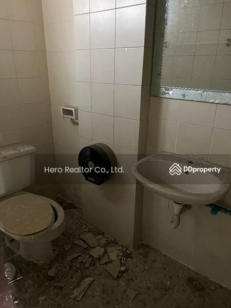 For Rent - Bangkok Shophouse Sukhumvit BTS Phra Khanong BRE22548, Bangkok