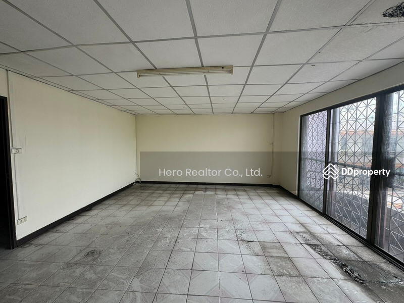 ให้เช่า - Bangkok Shophouse Sukhumvit BTS Phra Khanong BRE22548, กรุงเทพ