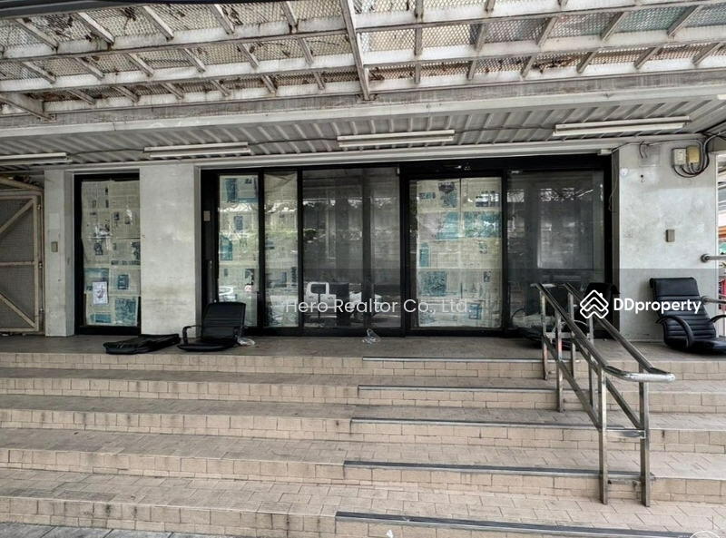 ให้เช่า - Bangkok Shophouse Sukhumvit BTS Phra Khanong BRE22548, กรุงเทพ
