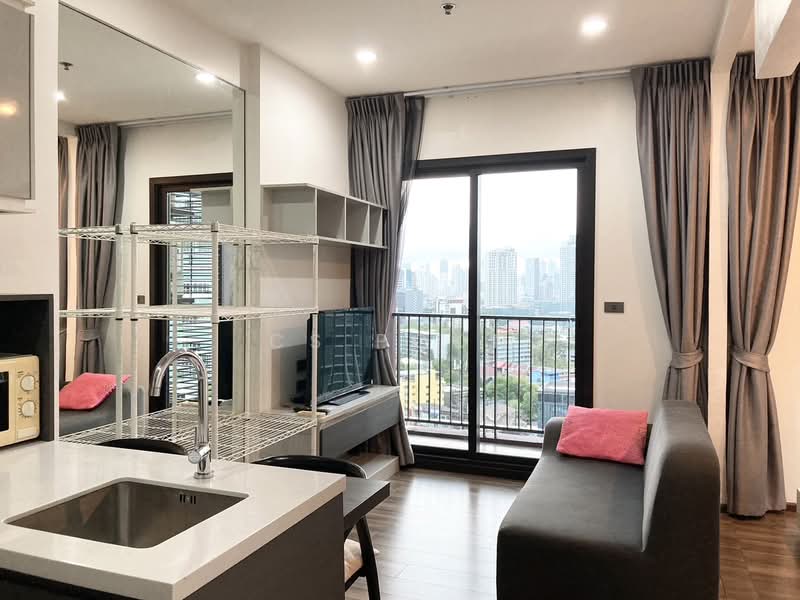 Wyne Sukhumvit, Bangkok, 1120 Sukhumvit Road, Phra Kanong, Khlong Toei, Bangkok, 1 Bedroom, 30 sqm, Condo For Sale, by CS Poon, 11525783 - DDproperty.com