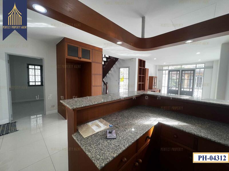 Vararom Prachauthit 98, Bangkok, Soi Pracha Uthit 98, Pracha Uthit Road, Thung Khru, Thung Khru, Bangkok, 4 Bedrooms, 150 sqm, Single Detached House For Sale, by ปภัชญา ธนัตถ์ภรณ์, 11525970 - DDproperty.com