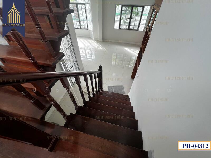 Vararom Prachauthit 98, Bangkok, Soi Pracha Uthit 98, Pracha Uthit Road, Thung Khru, Thung Khru, Bangkok, 4 Bedrooms, 150 sqm, Single Detached House For Sale, by ปภัชญา ธนัตถ์ภรณ์, 11525970 - DDproperty.com