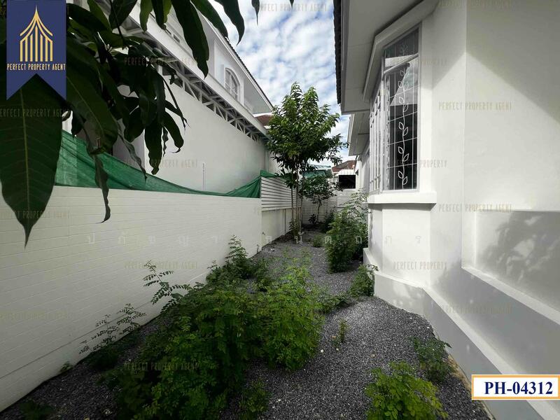 Vararom Prachauthit 98, Bangkok, Soi Pracha Uthit 98, Pracha Uthit Road, Thung Khru, Thung Khru, Bangkok, 4 Bedrooms, 150 sqm, Single Detached House For Sale, by ปภัชญา ธนัตถ์ภรณ์, 11525970 - DDproperty.com