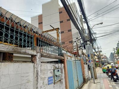 ขาย - สุท, กรุงเทพ