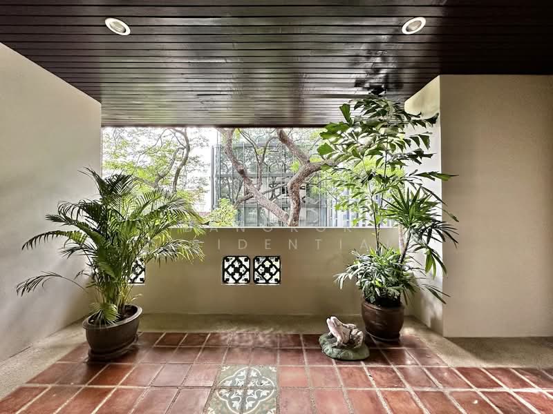 Raintree Village Apartment, Bangkok, 21 Soi Sukhumvit 41, Khlong Tan Nua, Watthana, Bangkok, 3 Bedrooms, 320 sqm, Condo For Rent, by Bangkok Residential, 11529166 - DDproperty.com