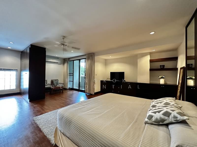 Raintree Village Apartment, Bangkok, 21 Soi Sukhumvit 41, Khlong Tan Nua, Watthana, Bangkok, 3 Bedrooms, 320 sqm, Condo For Rent, by Bangkok Residential, 11529166 - DDproperty.com