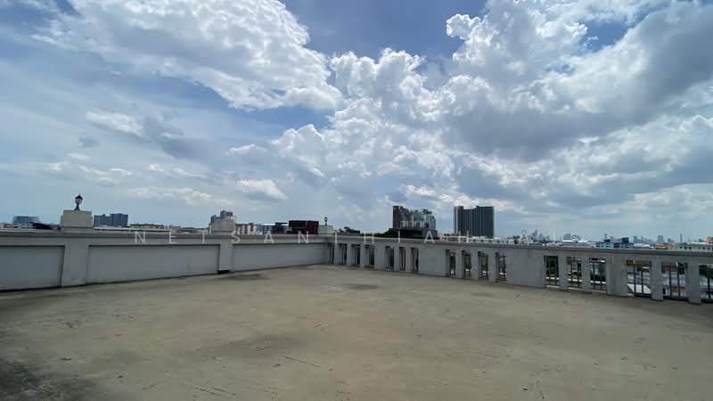 Manhattan Park Residence, Bangkok, Soi Bearing 9, Bang Na, Bangkok, 2 Bedrooms, 35 sqm, Condo For Rent, by Netsanthiah Ai, 11529995 - DDproperty.com