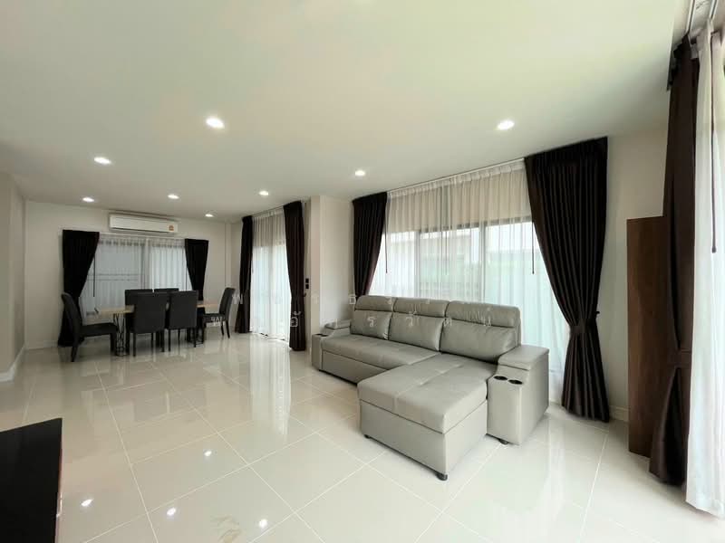 Setthasiri Krungthep Kreetha, Bangkok, Krungthep Kreetha Road, Hua Mak, Bang Kapi, Bangkok, 3 Bedrooms, 165 sqm, Single Detached House For Rent, by Rattapon Sivamok, 11530008 - DDproperty.com
