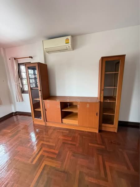 Single House Soi Ladroao, Bangkok, Wang Thonglang, Wang Thonglang, Bangkok, 4 Bedrooms, 260 sqm, Single Detached House For Rent, by ปรินทร์ญาดา ชิณโชติ, 11530034 - DDproperty.com