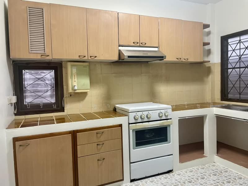 Single House Soi Ladroao, Bangkok, Wang Thonglang, Wang Thonglang, Bangkok, 4 Bedrooms, 260 sqm, Single Detached House For Rent, by ปรินทร์ญาดา ชิณโชติ, 11530034 - DDproperty.com