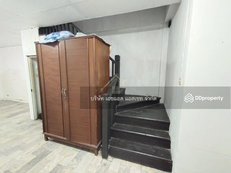 ขาย - ทาวน์เฮ้าส์ 2 ชั้น หมู่บ้าน นันทิชา 3/8 ไทรน้อย นนทบุรี, นนทบุรี