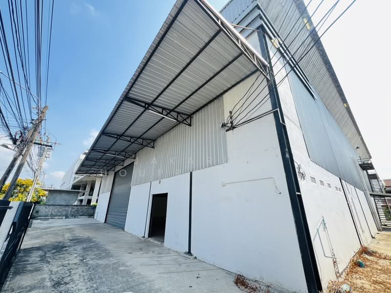 ให้เช่าโกดัง รามอินทรา บางเขน กรุงเทพ 1300 ตรม #ใกล้รถไฟฟ้าสายสีชมพู, กรุงเทพ, ท่าแร้ง, บางเขน, กรุงเทพ, 1,300 ตร.ม., โกดัง-โรงงาน ให้เช่า, โดย Jakarin Houpramong, 11532007 - DDproperty.com