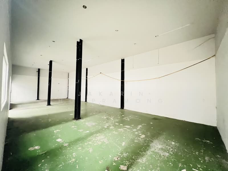 ให้เช่าโกดัง รามอินทรา บางเขน กรุงเทพ 1300 ตรม #ใกล้รถไฟฟ้าสายสีชมพู, กรุงเทพ, ท่าแร้ง, บางเขน, กรุงเทพ, 1,300 ตร.ม., โกดัง-โรงงาน ให้เช่า, โดย Jakarin Houpramong, 11532007 - DDproperty.com