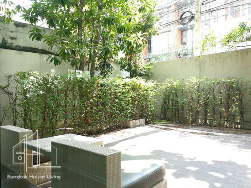Issara @ 42 Sukhumvit, Bangkok, Soi Sukhumvit 42, Phra Kanong, Khlong Toei, Bangkok, 2 Bedrooms, 90 sqm, Condo For Rent, by Bangkok House Living, 11532320 - DDproperty.com