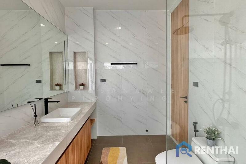 Discover a unique opportunity to own a luxurious pool villas, Chon Buri (Pattaya), Poong, Bang Lamung (Pattaya), Chon Buri (Pattaya), 3 Bedrooms, 310 sqm, Single Detached House For Sale, by Angsanawee Phrohying, 11532508 - DDproperty.com