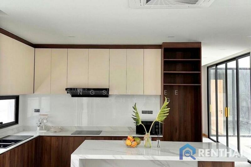 Discover a unique opportunity to own a luxurious pool villas, Chon Buri (Pattaya), Poong, Bang Lamung (Pattaya), Chon Buri (Pattaya), 3 Bedrooms, 310 sqm, Single Detached House For Sale, by Angsanawee Phrohying, 11532508 - DDproperty.com