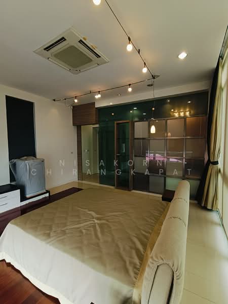 ขายบ้านมัยลาภ อาคารใหญ่ 2 หลังบนเนื้อที่ 669 ตร.ว. พื้นที่ใช้สอย 2,256 ตร.ม. ซอยมัยลาภ รามอินทรา14, Bangkok, 5 รามอินทรา14 แยก20, Tha Rang, Bang Khen, Bangkok, 6 Bedrooms, 2,256 sqm, Single Detached House For Sale, by Nisakorn Chirangkapat, 11533476 - DDproperty.com