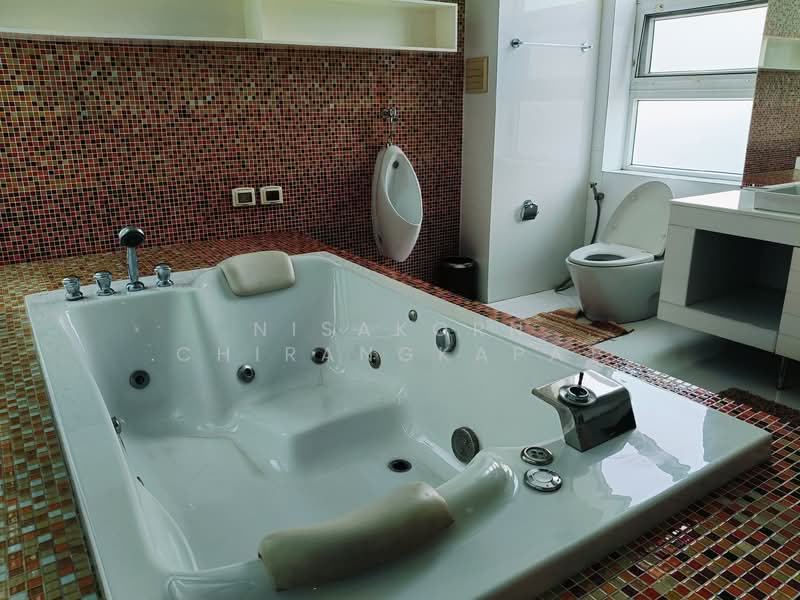 ขายบ้านมัยลาภ อาคารใหญ่ 2 หลังบนเนื้อที่ 669 ตร.ว. พื้นที่ใช้สอย 2,256 ตร.ม. ซอยมัยลาภ รามอินทรา14, กรุงเทพ, 5 รามอินทรา14 แยก20, ท่าแร้ง, บางเขน, กรุงเทพ, 2,256 ตร.ม., บ้านเดี่ยว ขาย, โดย Nisakorn Chirangkapat, 11533476 - DDproperty.com