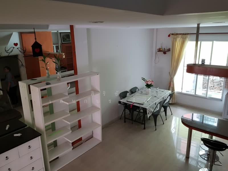 Baan Klangmuang Grand De Paris Ratchada, Bangkok, Pradit Manutham Road, Wang Thonglang, Wang Thonglang, Bangkok, 3 Bedrooms, 200 sqm, Townhouse For Rent, by Sirichai Anekbanluekul, 11539159 - DDproperty.com