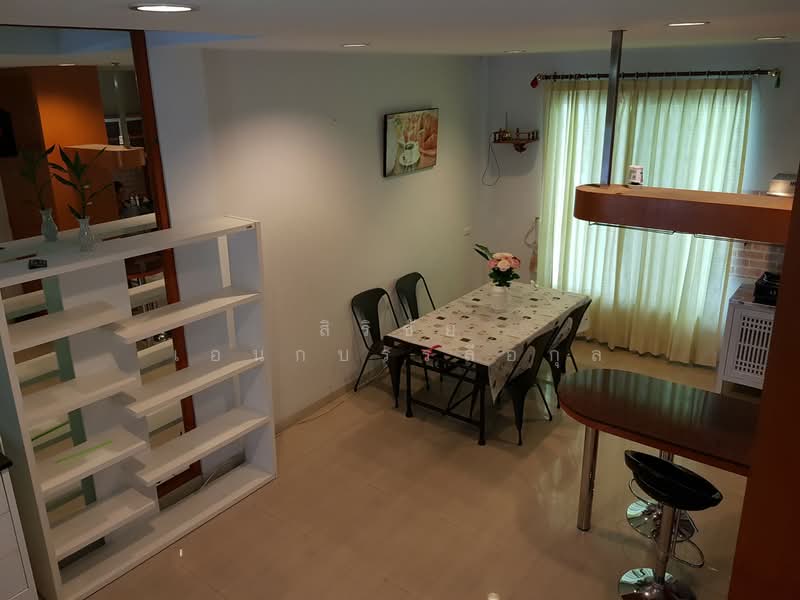 Baan Klangmuang Grand De Paris Ratchada, Bangkok, Pradit Manutham Road, Wang Thonglang, Wang Thonglang, Bangkok, 3 Bedrooms, 200 sqm, Townhouse For Rent, by Sirichai Anekbanluekul, 11539159 - DDproperty.com