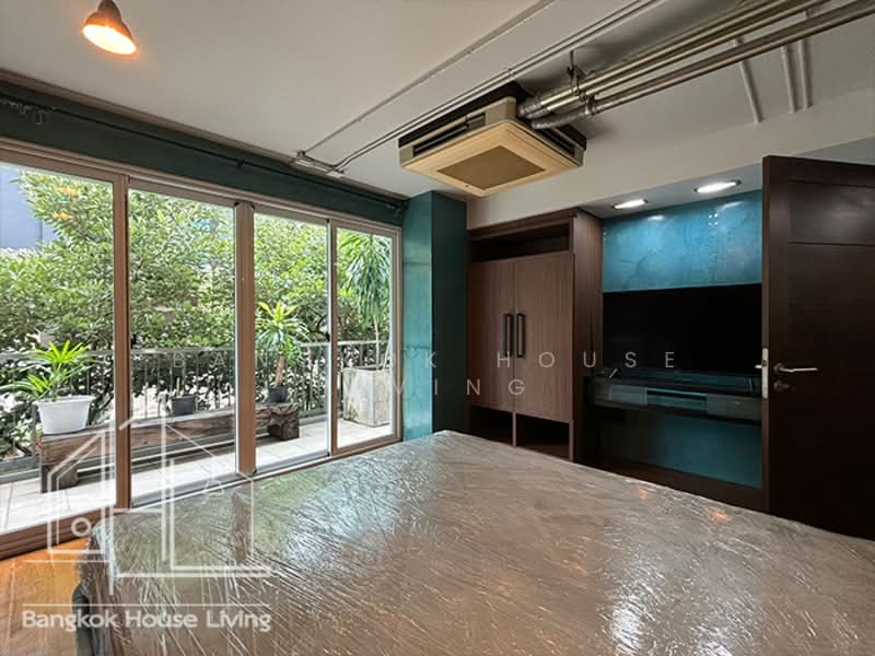 Urbana Sukhumvit 15, Bangkok, Soi Sukhumvit 15, Khlongtoei Nua, Watthana, Bangkok, 3 Bedrooms, 143 sqm, Condo For Rent, by Bangkok House Living, 11540091 - DDproperty.com