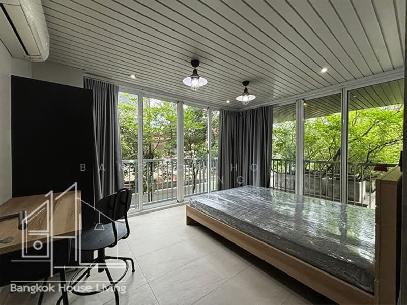 Urbana Sukhumvit 15 : เออร์บาน่า สุขุมวิท 15, กรุงเทพ, ซอยสุขุมวิท 15, คลองเตยเหนือ, วัฒนา, กรุงเทพ, 143 ตร.ม., คอนโด ให้เช่า, โดย Bangkok House Living, 11540091 - DDproperty.com