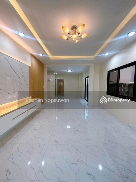 ขาย - ขาย!! บ้านเดี่ยว 2 ชั้น หลังมุม รีโนเวทใหม่ทำอย่างดี ใจกลางเมืองสงขลา, สงขลา