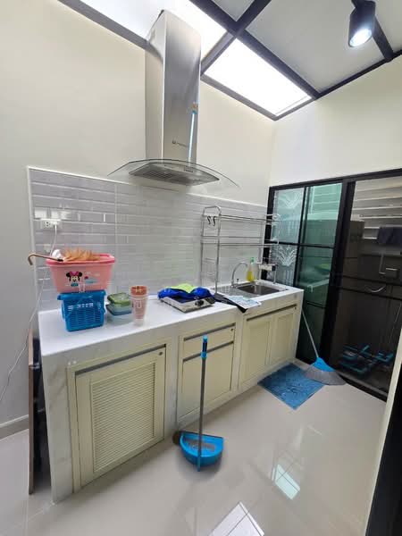 Baan Klang Muang Srinakarin – Onnut, Bangkok, 174 Soi On Nut 70/1, Prawet, Prawet, Bangkok, 3 Bedrooms, 68 sqm, Townhouse For Rent, by ปรินทร์ญาดา ชิณโชติ, 11542575 - DDproperty.com