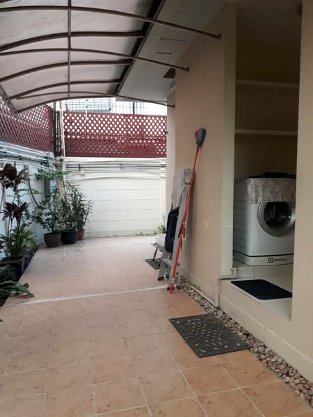 Narasiri Pattanakarn-Srinakarin, Bangkok, 878 Soi Srinakarin 20, Khlong Chan, Bang Kapi, Bangkok, 4 Bedrooms, 508 sqm, Single Detached House For Rent, by คุณรวีวรรณ อู่เงิน, 11542674 - DDproperty.com