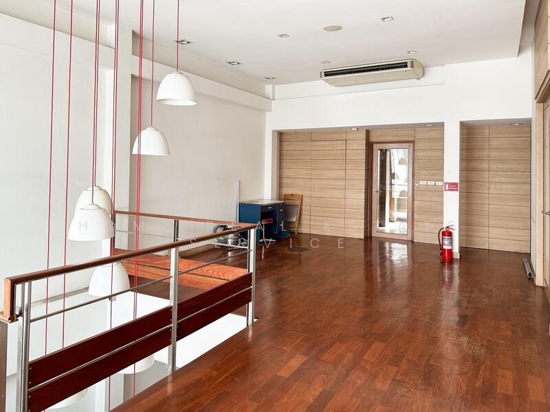 อาคารพาณิชย์ 3 ชั้น 4 คูหา ใกล้ BTS เอกมัย, Bangkok, Phra Kanong Nua, Watthana, Bangkok, , 566 sqm, Shophouse For Sale, by HOME Real Estate Service, 11542778 - DDproperty.com
