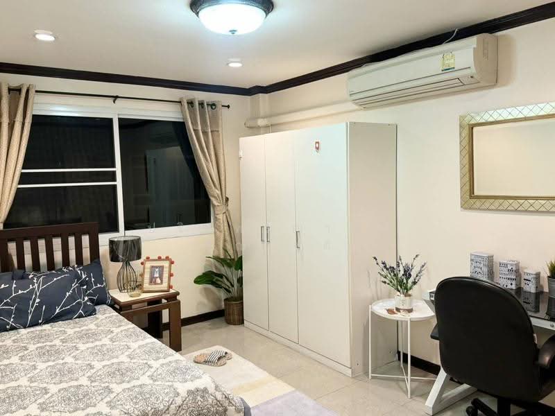 Royal Nakharin Villa OnNut 46, Bangkok, Nong Bon, Prawet, Bangkok, 5 Bedrooms, 350 sqm, Townhouse For Rent, by ปรินทร์ญาดา ชิณโชติ, 11543408 - DDproperty.com