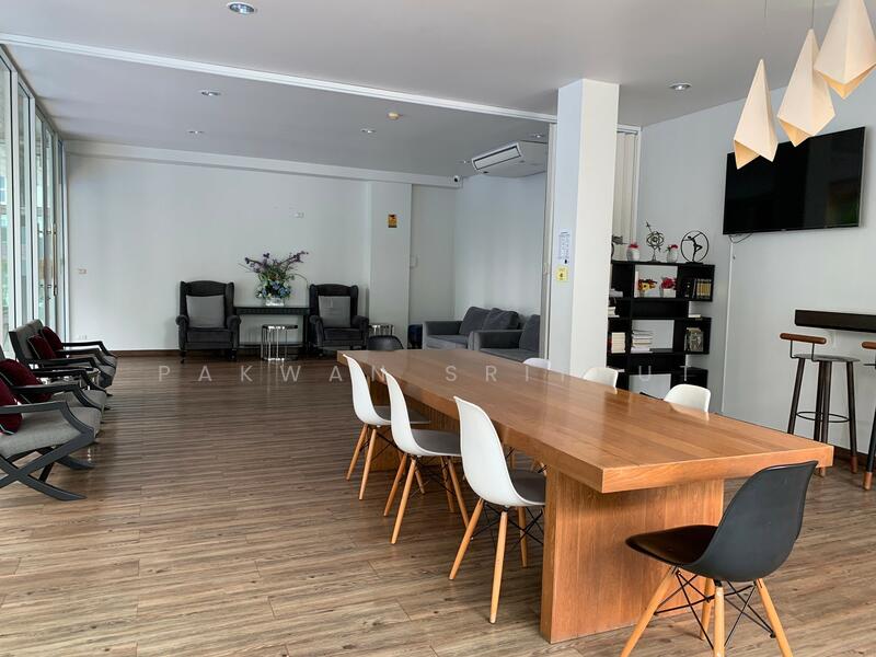 ขาย - Serrano Condominium : เซอราโน่ คอนโดมิเนียม, กรุงเทพ