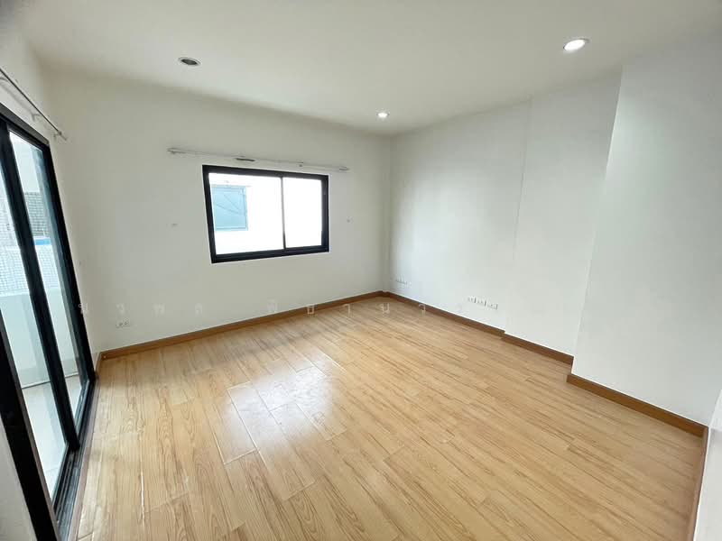 Sarin Wiz Sukhumvit 107 : สาริน วิช สุขุมวิท 107, สมุทรปราการ, ถ.สุขุมวิท 107, สำโรงเหนือ, เมืองสมุทรปราการ, สมุทรปราการ, 175 ตร.ม., ทาวน์เฮ้าส์ ให้เช่า, โดย นวพล พิธานวรรณกุล, 11544541 - DDproperty.com