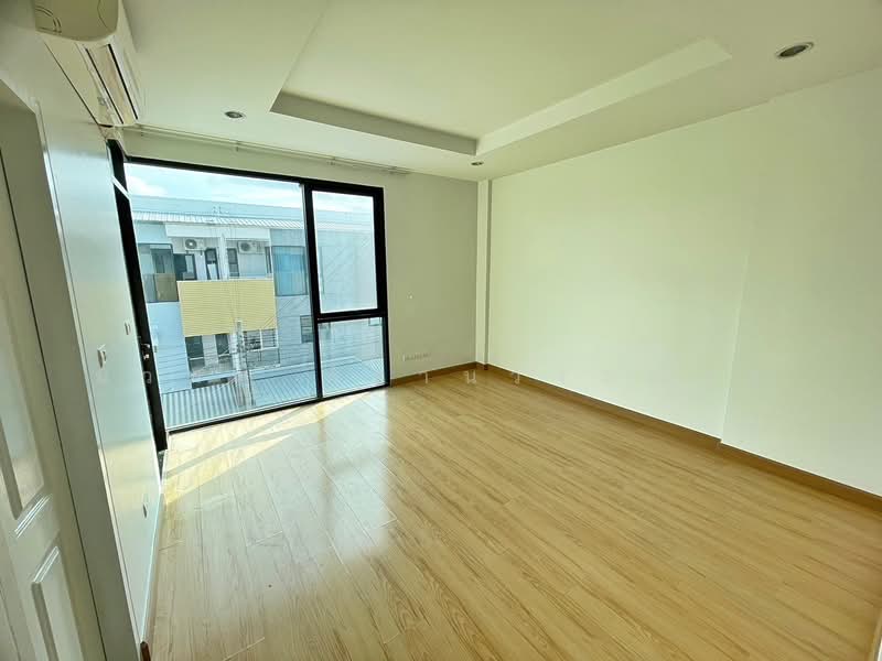 Sarin Wiz Sukhumvit 107, Samut Prakan, Sukhumvit 107 Road, Samrong Nua, Muang Samut Prakarn, Samut Prakan, 3 Bedrooms, 175 sqm, Townhouse For Rent, by นวพล พิธานวรรณกุล, 11544541 - DDproperty.com