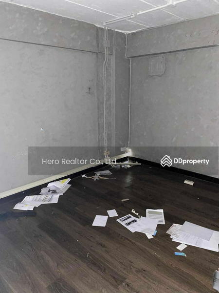 For Rent - Bangkok Shophouse Rama 9 MRT Phra Ram 9 BRE22653, Bangkok