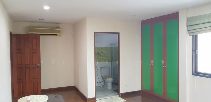 Sriwara Town in Town, Bangkok, Sriwara Road, Phlapphla, Wang Thonglang, Bangkok, , 850 sqm, Office Space For Sale, by ธนัท ชื่นเจริญสุข, 11544883 - DDproperty.com