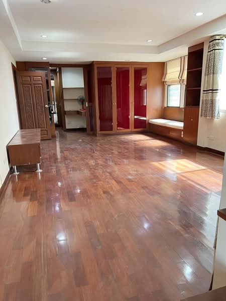 Sriwara Town in Town, Bangkok, Sriwara Road, Phlapphla, Wang Thonglang, Bangkok, , 850 sqm, Office Space For Sale, by ธนัท ชื่นเจริญสุข, 11544883 - DDproperty.com