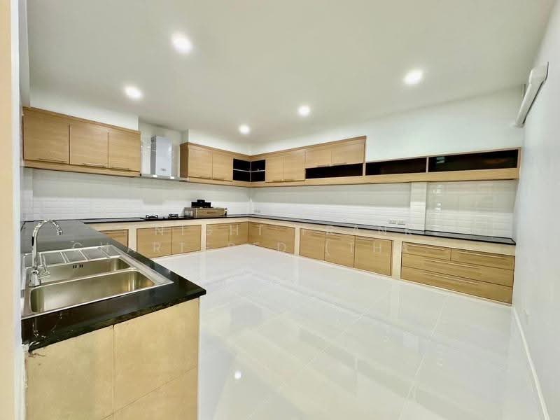 Perfect Masterpiece Sukhumvit 77, Samut Prakan, Soi Mu Ban Perfect Place Sukhumvit 77, Rachathewa, Bang Plee, Samut Prakan, 5 Bedrooms, 720 sqm, Single Detached House For Rent, by Knight Frank Chartered (Thailand) Co.,Ltd, 11545000 - DDproperty.com