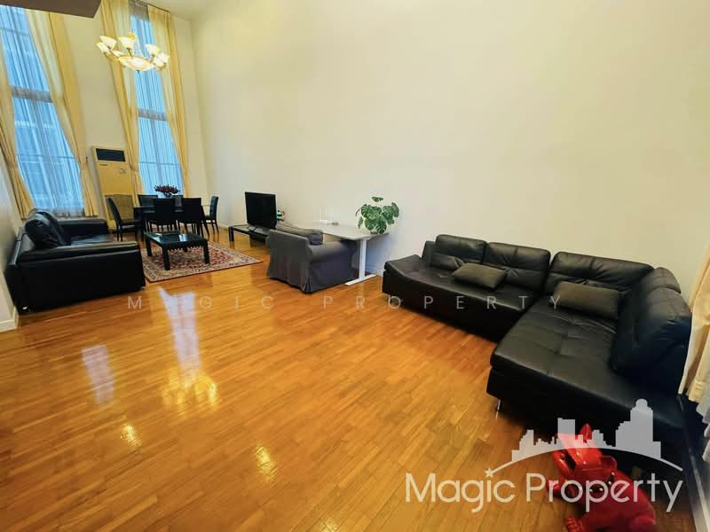 Baan Klang Krung Thonglor, Bangkok, 55 Soi Sukhumvit 55, Khlong Tan Nua, Watthana, Bangkok, 4 Bedrooms, 400 sqm, Townhouse For Rent, by Magic Property, 11545451 - DDproperty.com