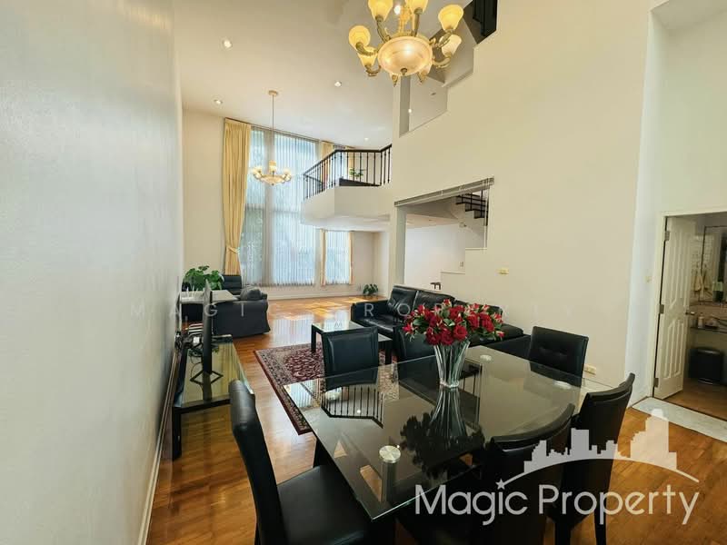 Baan Klang Krung Thonglor, Bangkok, 55 Soi Sukhumvit 55, Khlong Tan Nua, Watthana, Bangkok, 4 Bedrooms, 400 sqm, Townhouse For Rent, by Magic Property, 11545451 - DDproperty.com