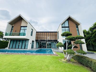 ขาย - ขายบ้าน ซ.รามอินทรา 117 บ้านหรู สไตล์โมเดิร์นและนอดิกร่วมสมัย อยู่ใกล้ หมู่บ้านและสนามกอล์ฟปัญญา, กรุงเทพ