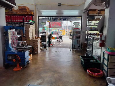 ขาย - 43962 – ขายอาคารพาณิชย์ 3 ชั้น ติดศาลาธรรมสพน์ 13 เนื้อที่ 113 ตร.ว., กรุงเทพ