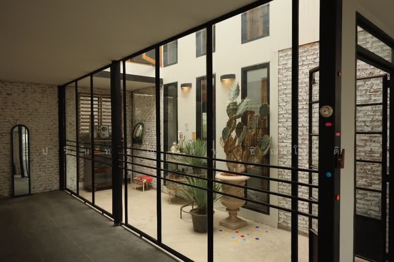 Single house Chokchai 4, Bangkok, Lat Phrao, Lat Phrao, Bangkok, 2 Bedrooms, 280 sqm, Single Detached House For Sale, by ปรินทร์ญาดา ชิณโชติ, 11546723 - DDproperty.com
