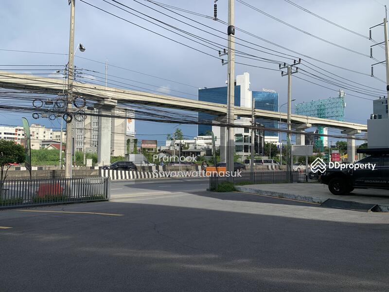 For Sale - Showroom & Office for Rental Srinakarin rd., Bangkok
